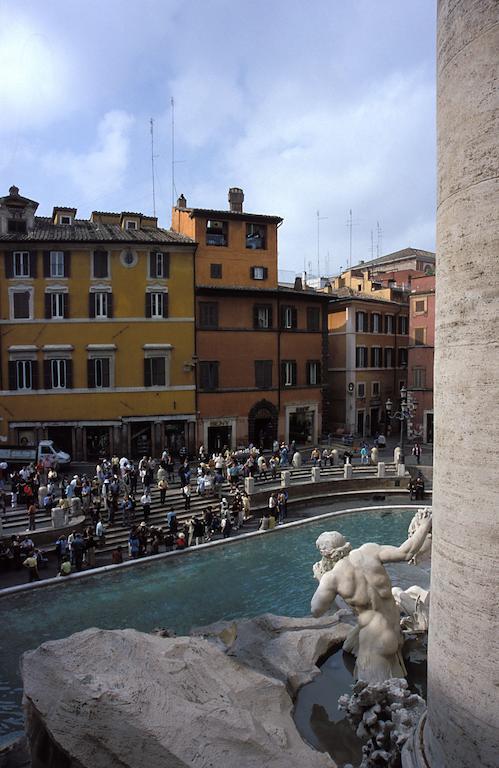 Fontana 3* Rome