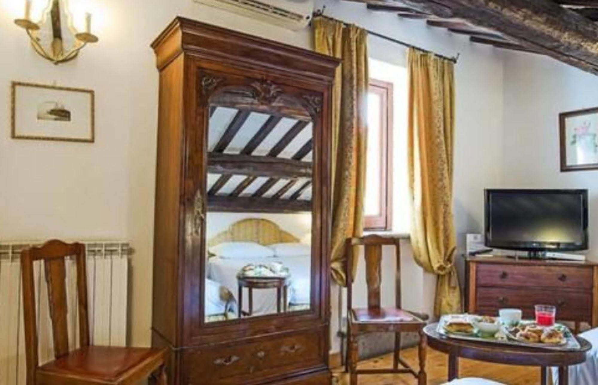 Fontana Hotel Roma
